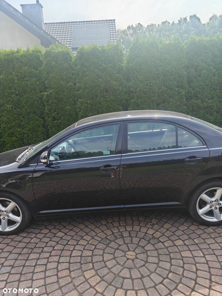 Toyota Avensis 2.2 D-4D Prestige NAVI - 3