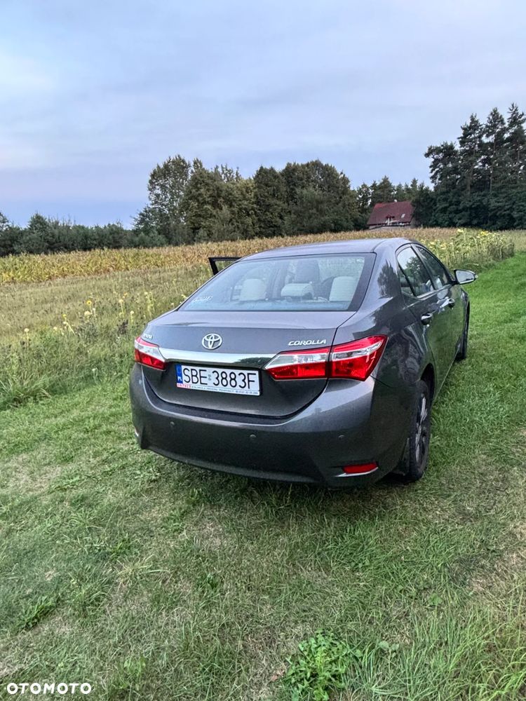 Toyota Corolla 1.6 Premium - 2