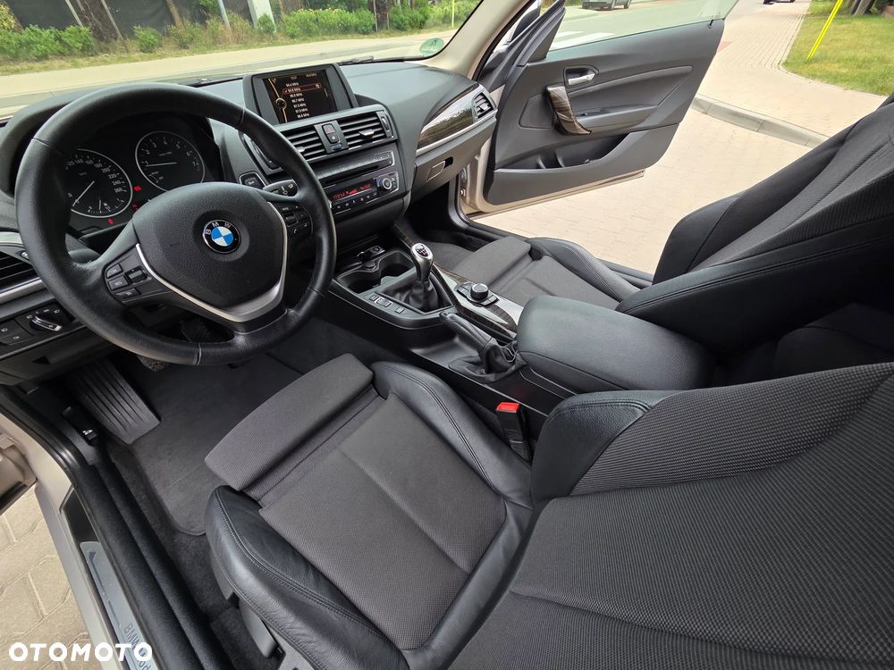 BMW Seria 2 220i Advantage - 37