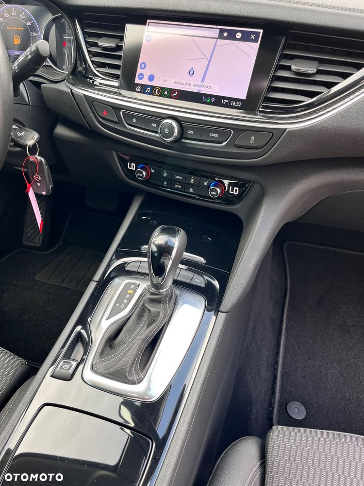 Opel Insignia - 17