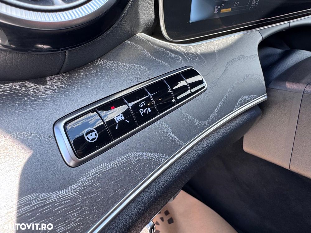 Mercedes-Benz CLS 400 d 4MATIC 9G-TRONIC AMG Line - 28