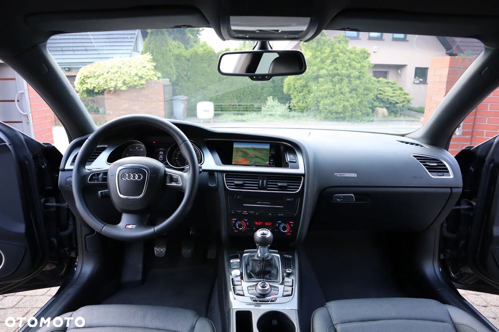 Audi S5 Coupé 4.2 Quattro - 11