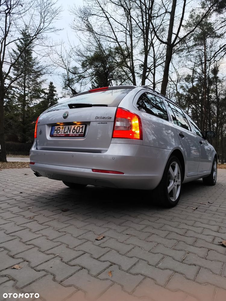 Skoda Octavia 1.6 Team Edition - 16