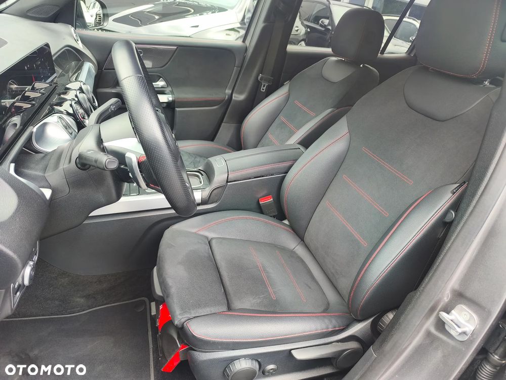 Mercedes-Benz GLB 200 mHEV AMG Line 7G-DCT - 5