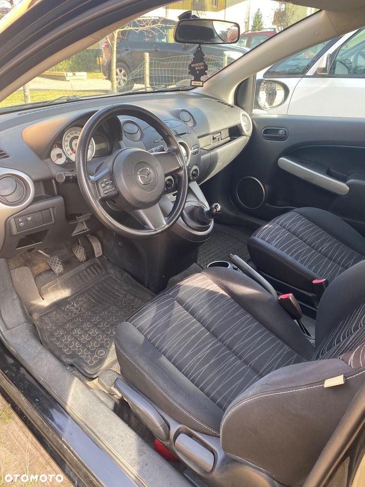 Mazda 2 - 13