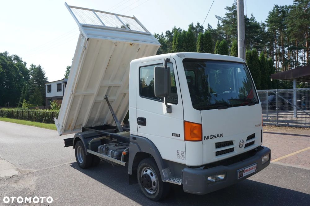 Nissan ATLEON 35.13 - 3