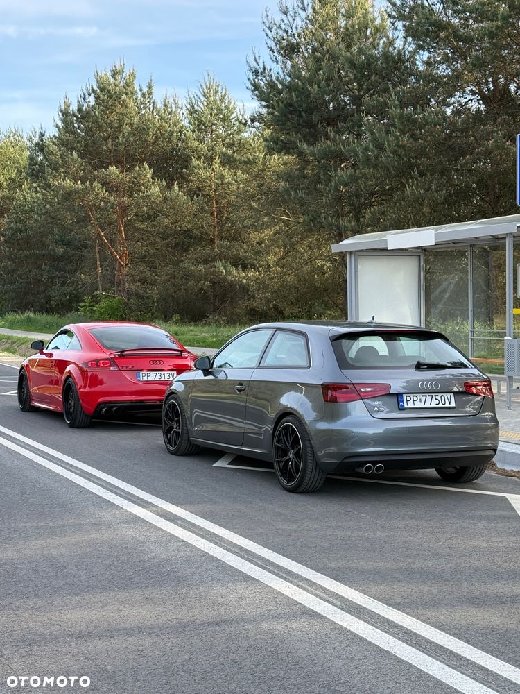 Audi TT S Coupé - 4