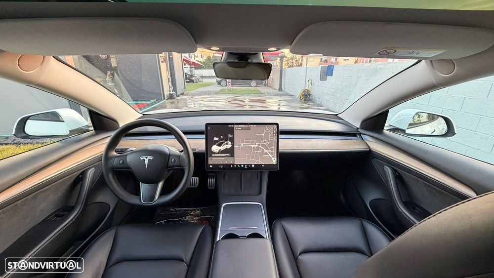 Tesla Model 3 Performance Dual Motor AWD - 24