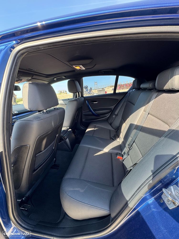 BMW 118 d Pack M - 18