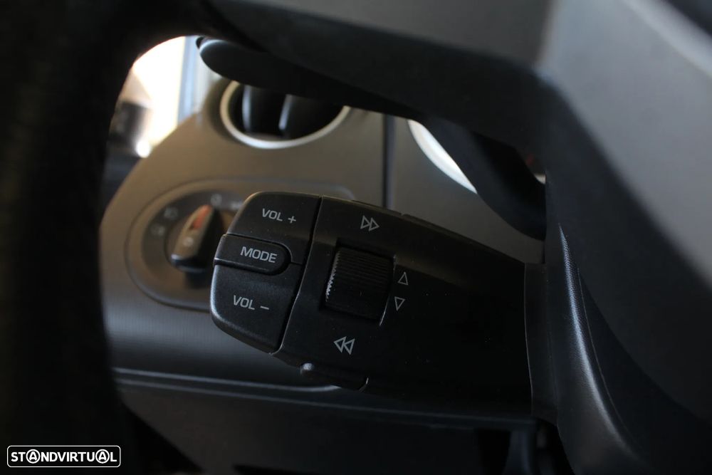 SEAT Ibiza 1.6 TDI Sport DPF - 54