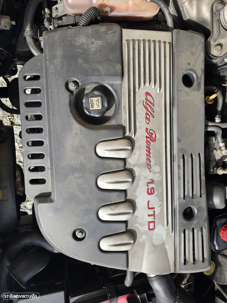 Alfa Romeo 147 1.9 JTD Plus - 30