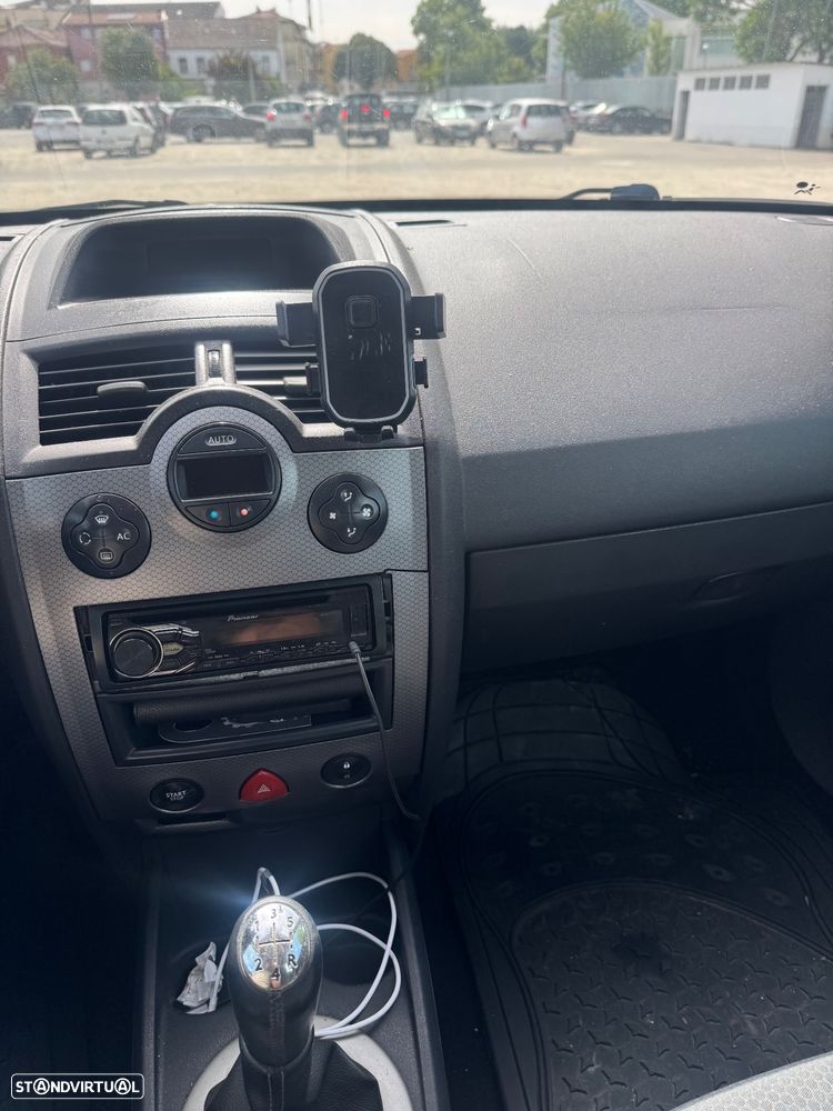 Renault Mégane Break 1.5 dCi Dynamique - 2