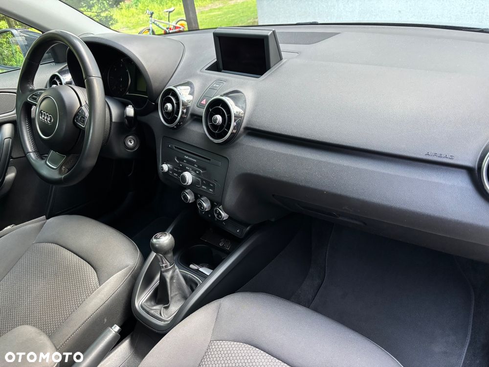 Audi A1 Sportback 1.6 TDI S line edition - 14