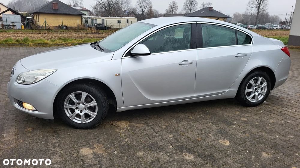 Opel Insignia - 25
