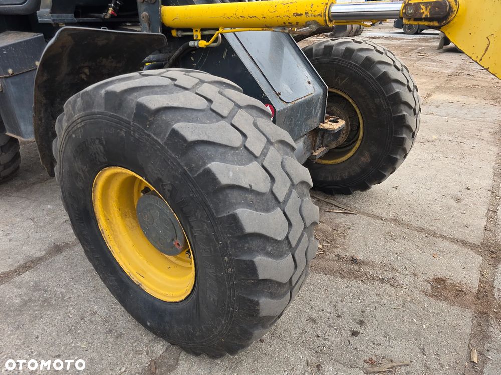 Komatsu WA100 - 5