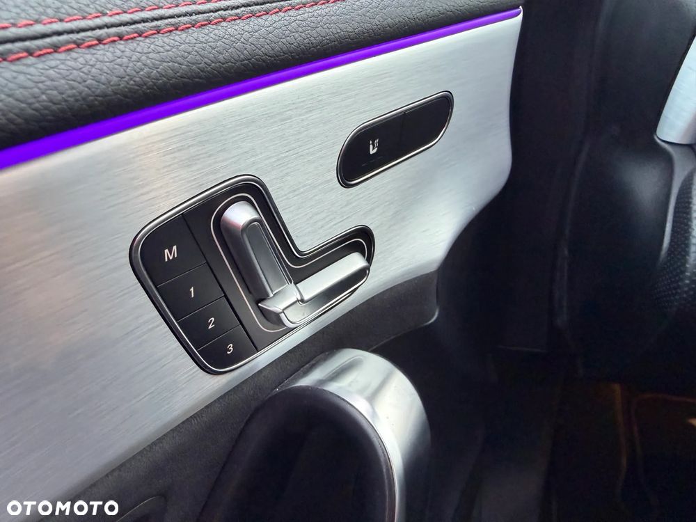 Mercedes-Benz CLA AMG 35 4-Matic 7G-DCT - 13