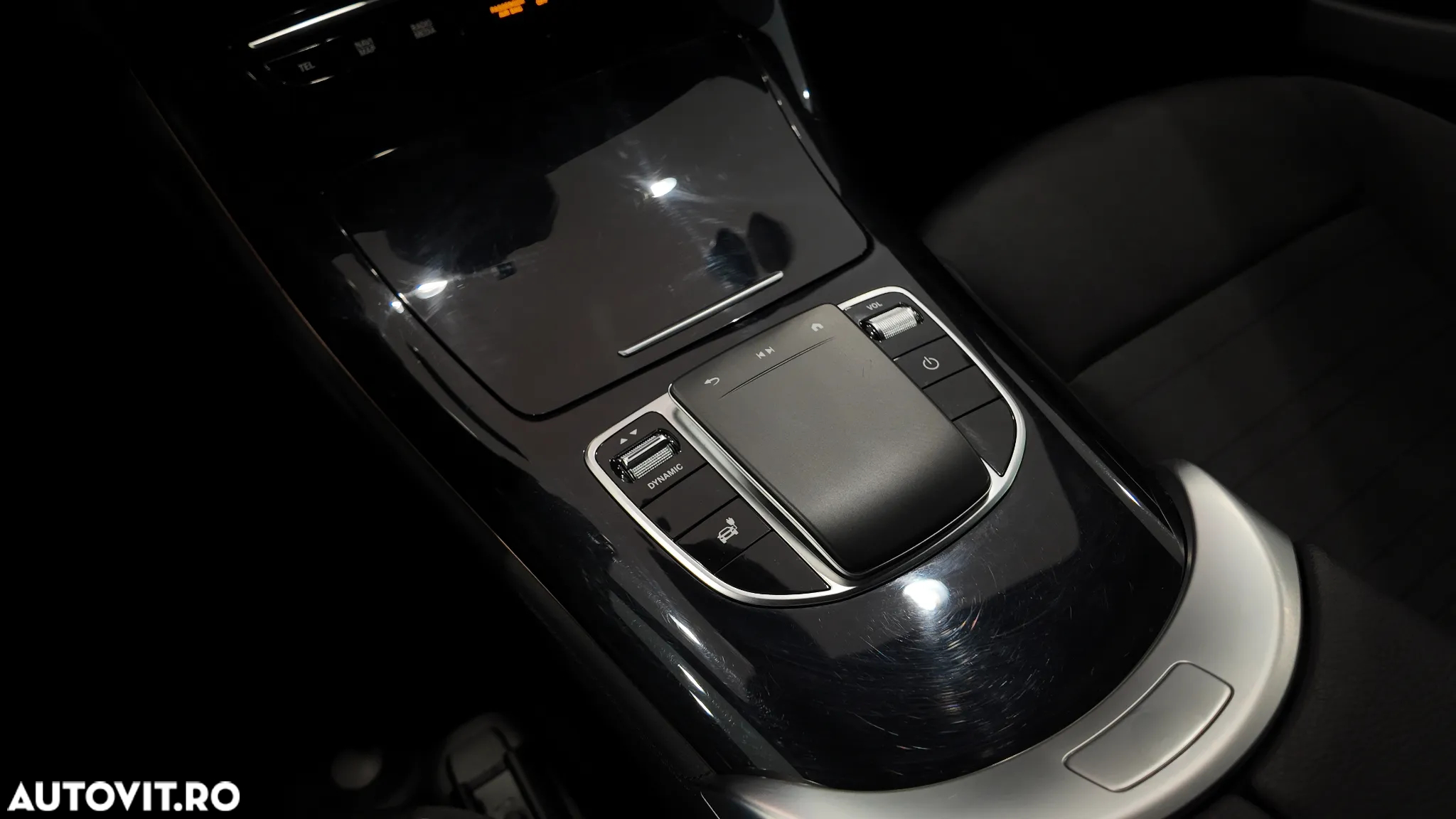 Mercedes-Benz EQC 400 4MATIC - 27