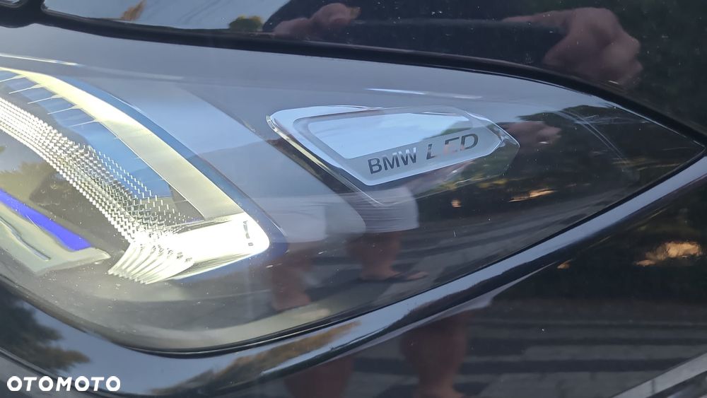 BMW Seria 3 320d mHEV - 14
