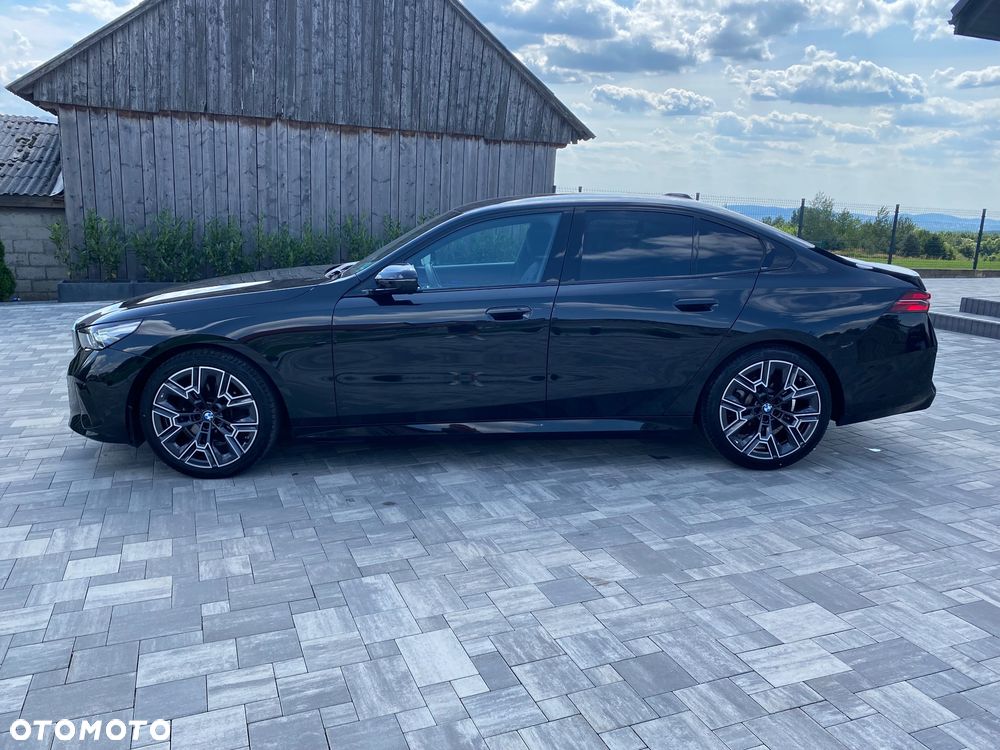 BMW Seria 5 520d xDrive - 13