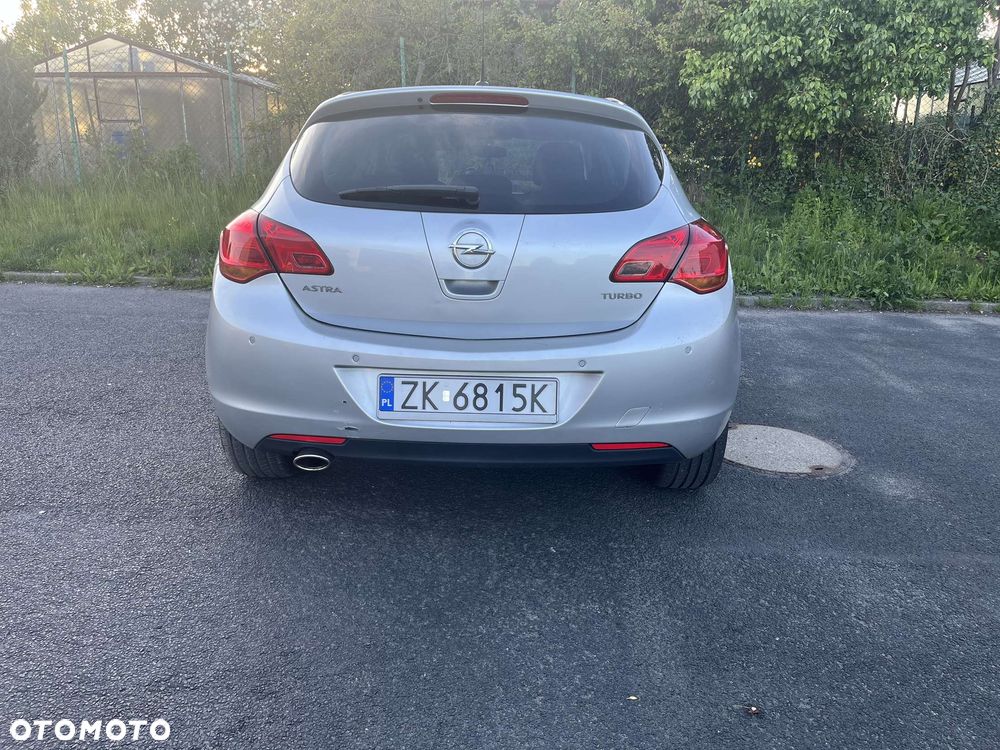 Opel Astra 1.4 Turbo - 11