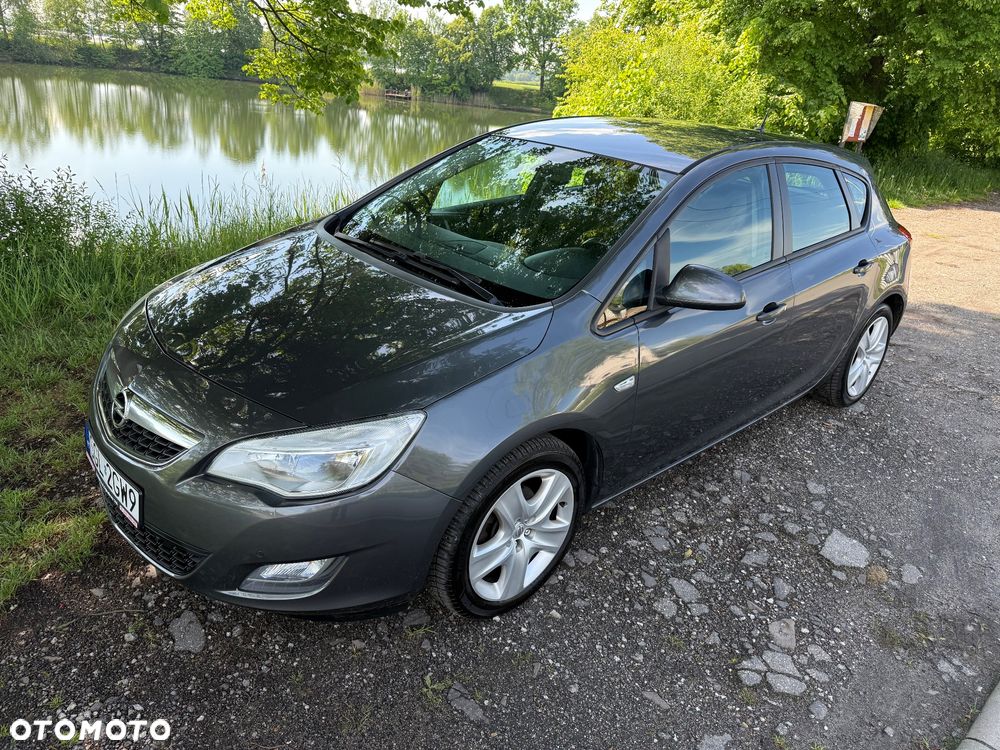 Opel Astra 1.6 Cosmo - 38