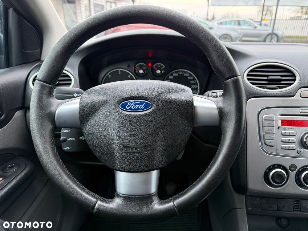 Ford Focus - 15