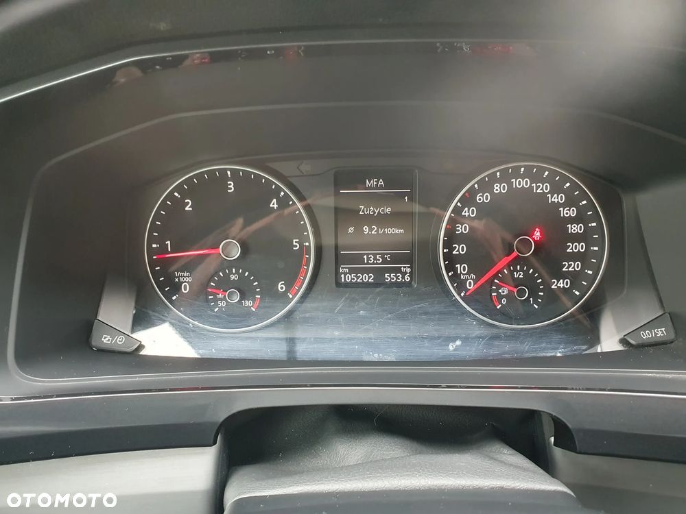 Volkswagen Multivan - 20