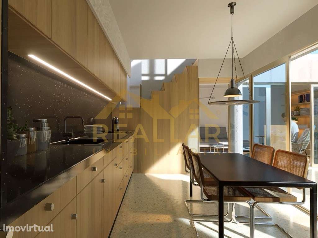 Moradia para restauro à beira mar em Aguçadoura - Póvoa de Varzim - Grande imagem: 5/39