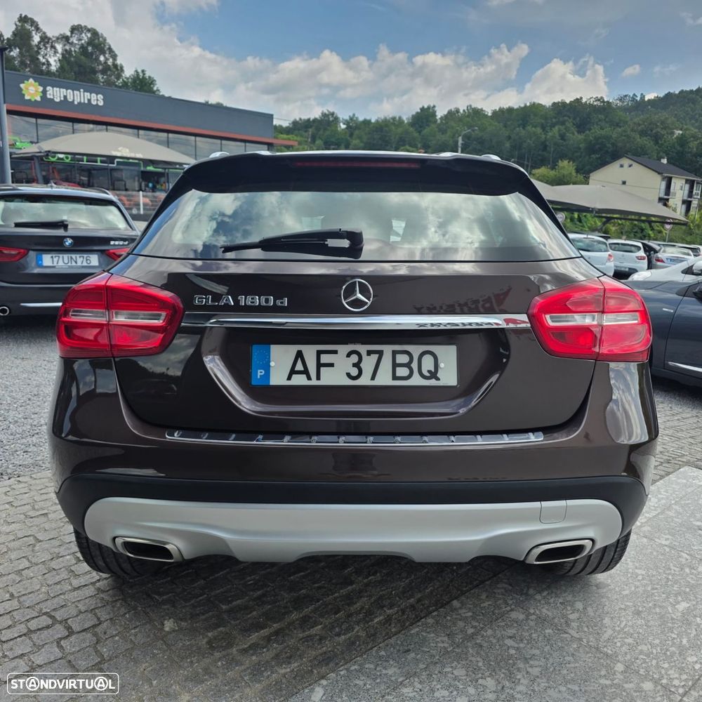 Mercedes-Benz GLA 180 CDI Urban Aut. - 7