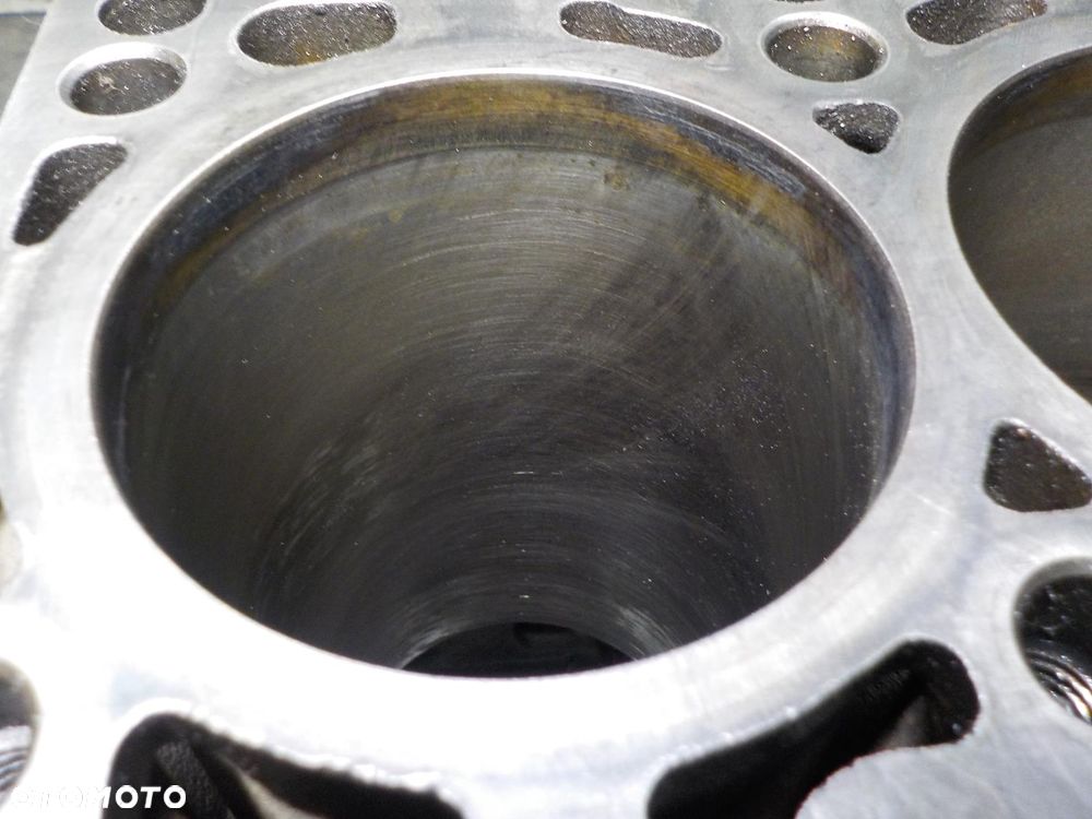 VW T5 1.9 TDI SILNIK BRS BRR BLOK DÓŁ SILNIKA - 3