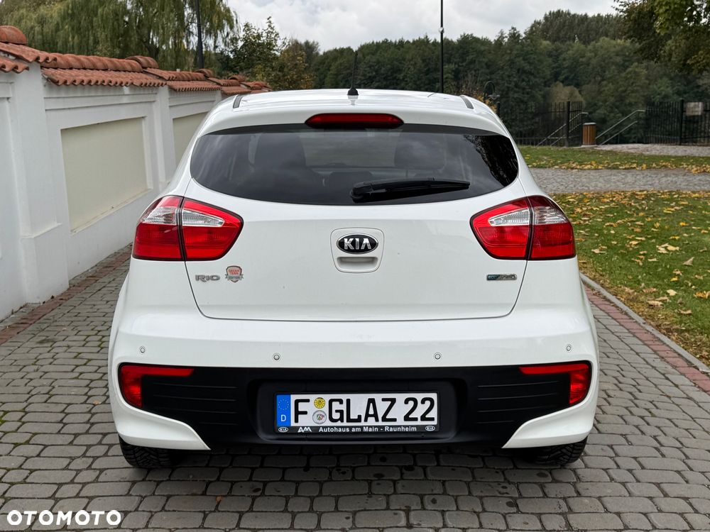 Kia Rio - 34