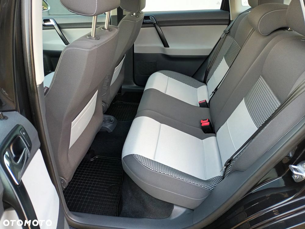 Volkswagen Polo Cross 1.6 - 8