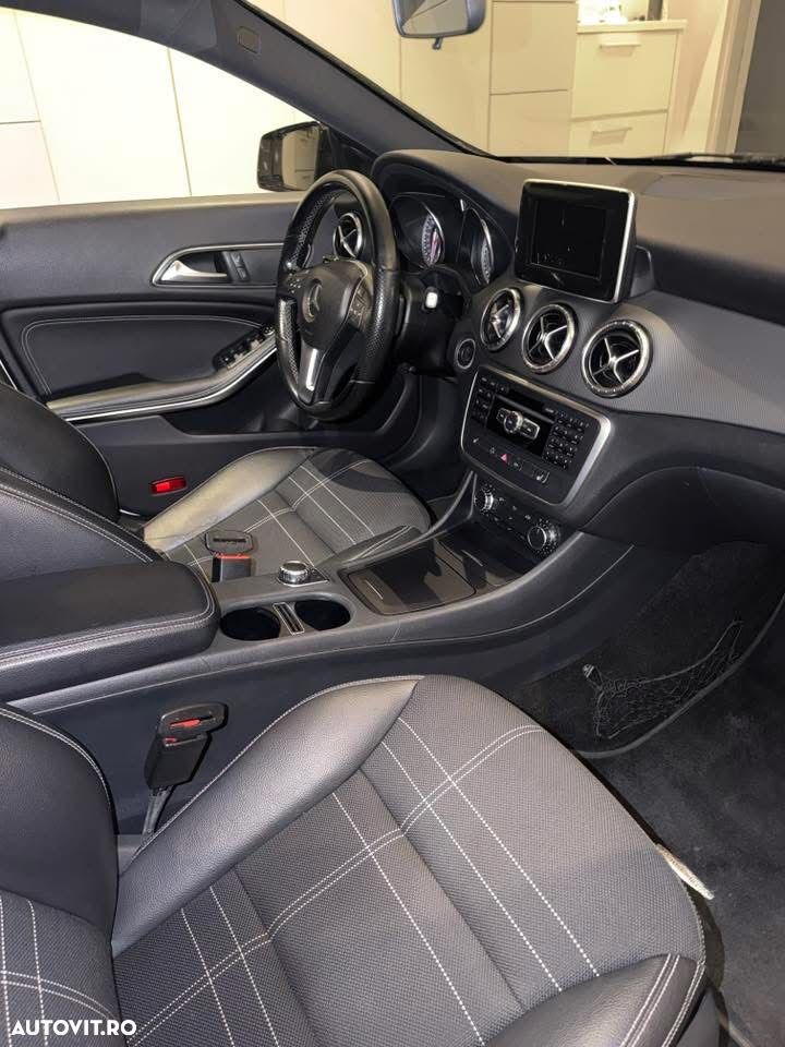 Mercedes-Benz CLA 220 d 7G-DCT AMG Line - 7