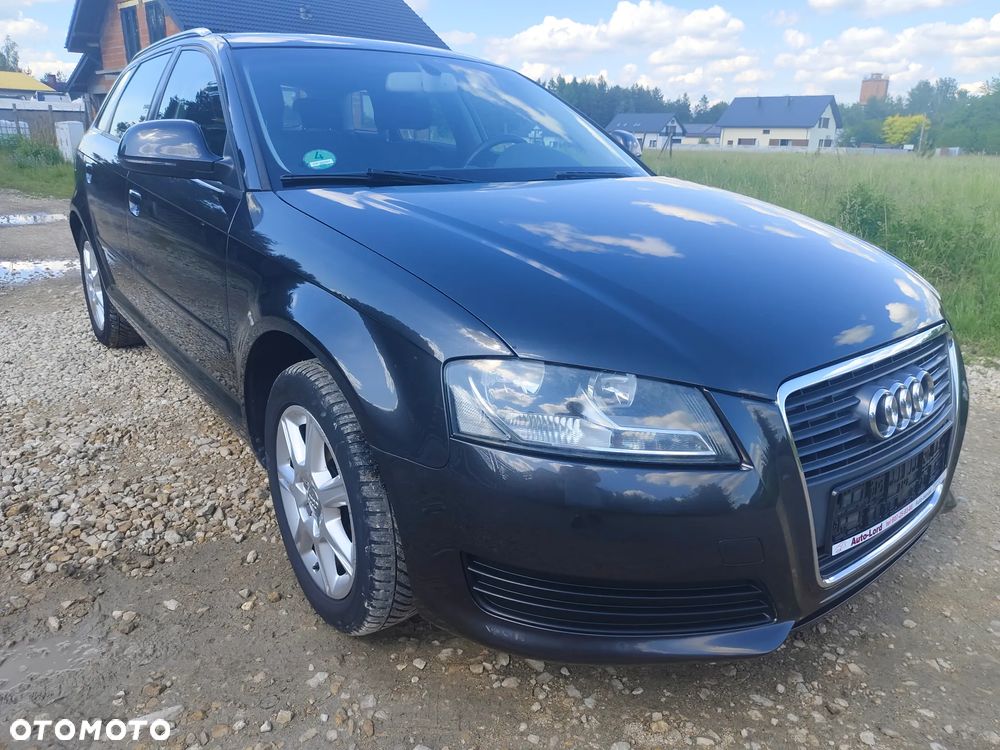 Audi A3 Sportback 1.4 TFSI Attraction - 4