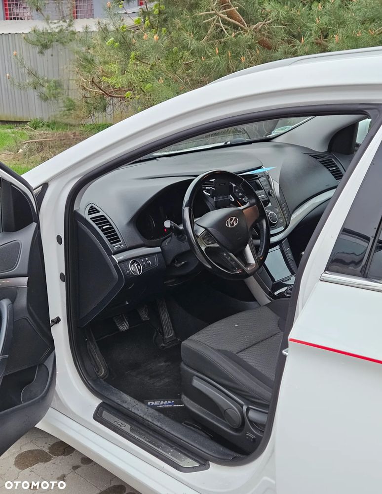 Hyundai i40 Kombi 1.6 Trend - 6