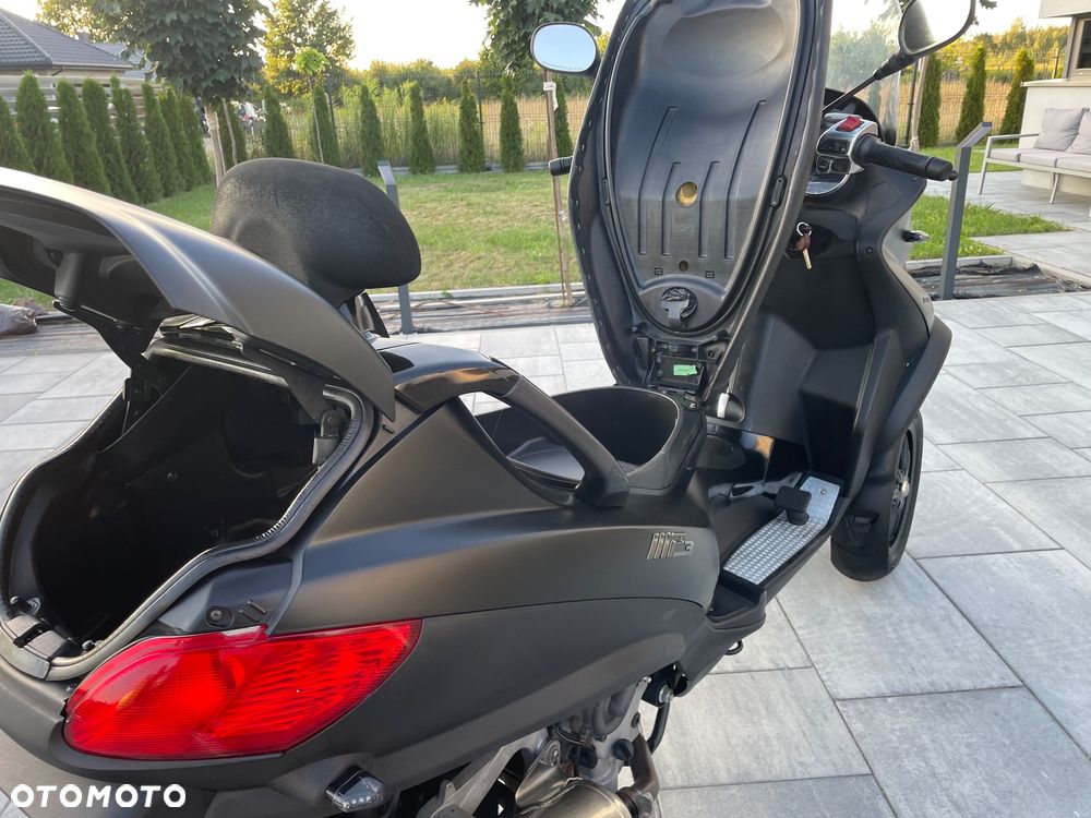 Piaggio MP-3 - 13