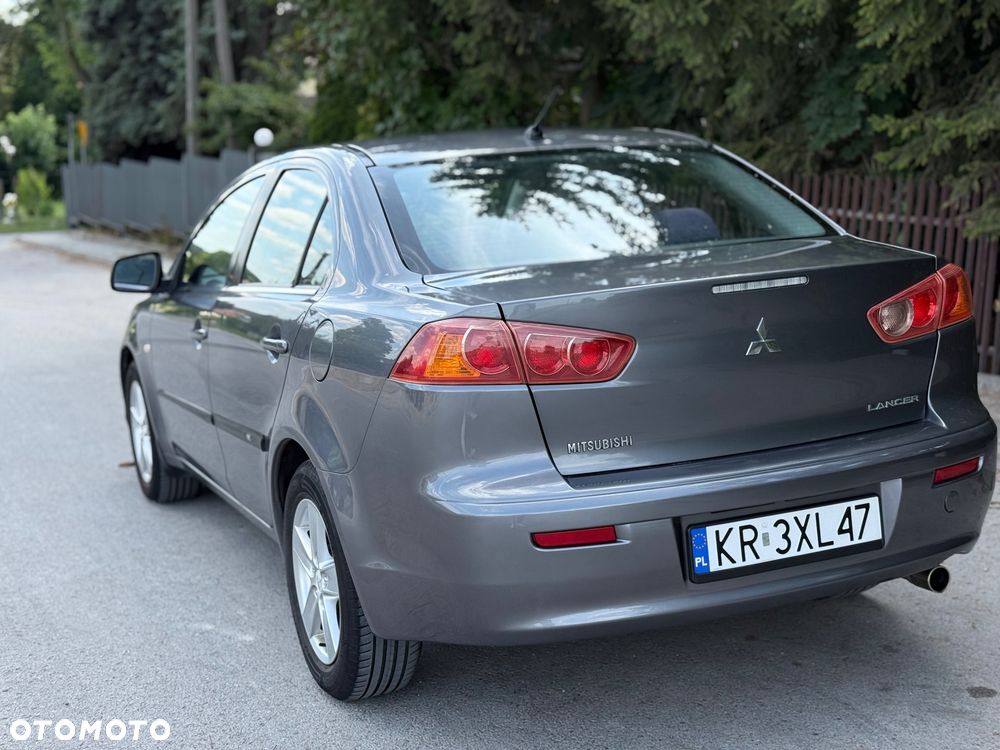 Mitsubishi Lancer 2009 photo 2