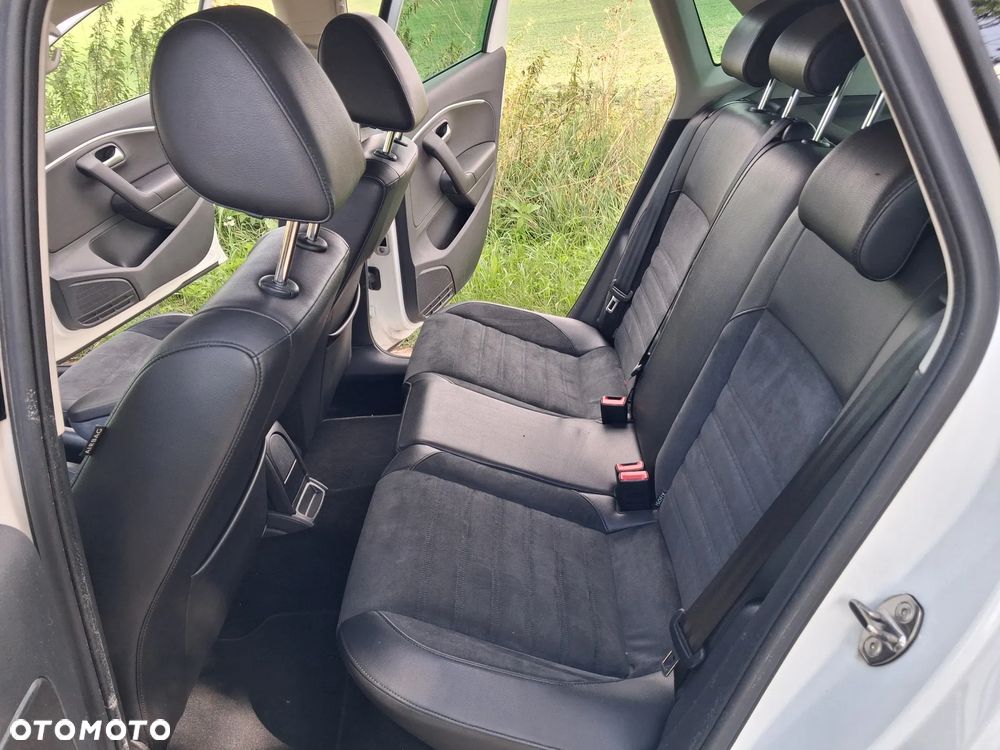 Volkswagen Polo 1.4 TDI Blue Motion Technology Allstar - 11