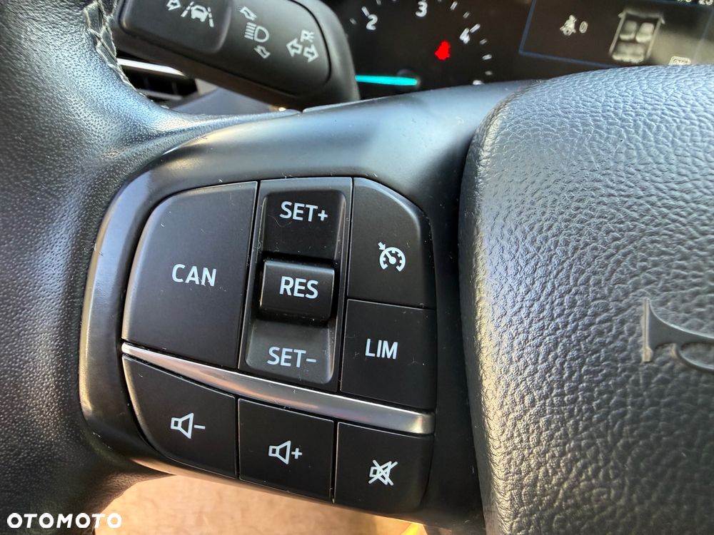 Ford Focus 1.5 EcoBlue STart-Stopp-System TITANIUM - 19