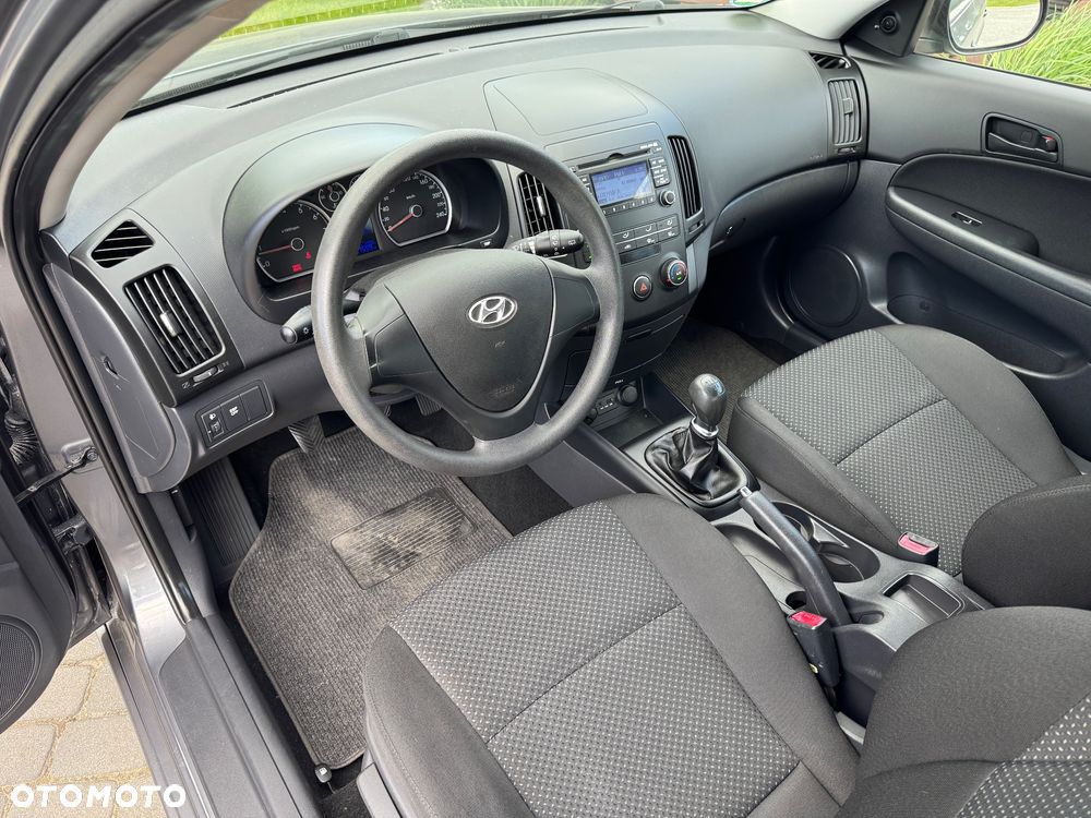 Hyundai i30 1.4 Blue Comfort - 21