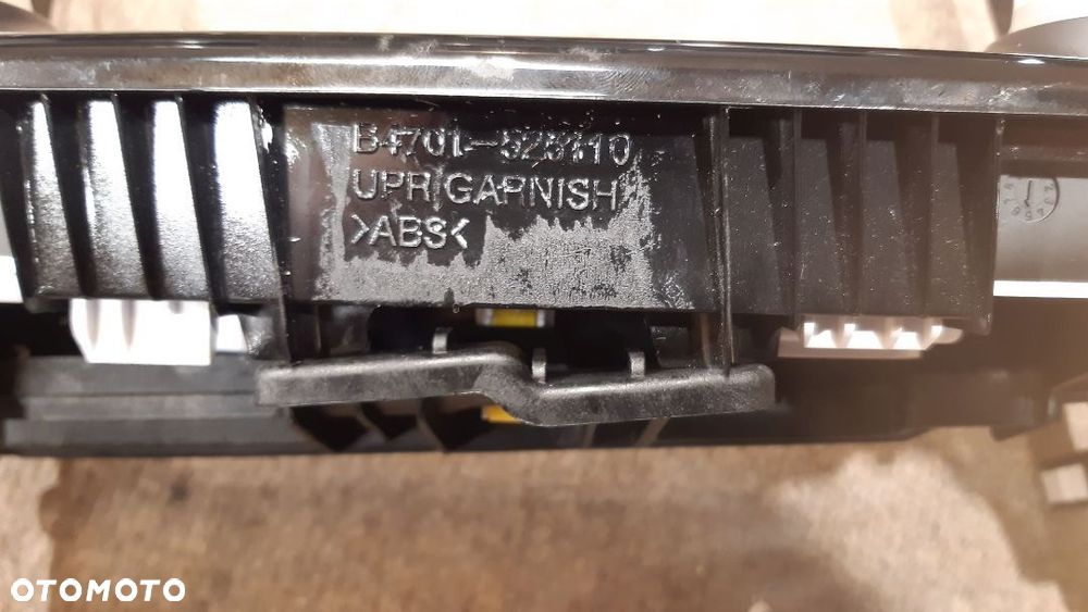 Panel Sterowania Klimatyzacji KIA STINGER 3.3i 4x4 - 4