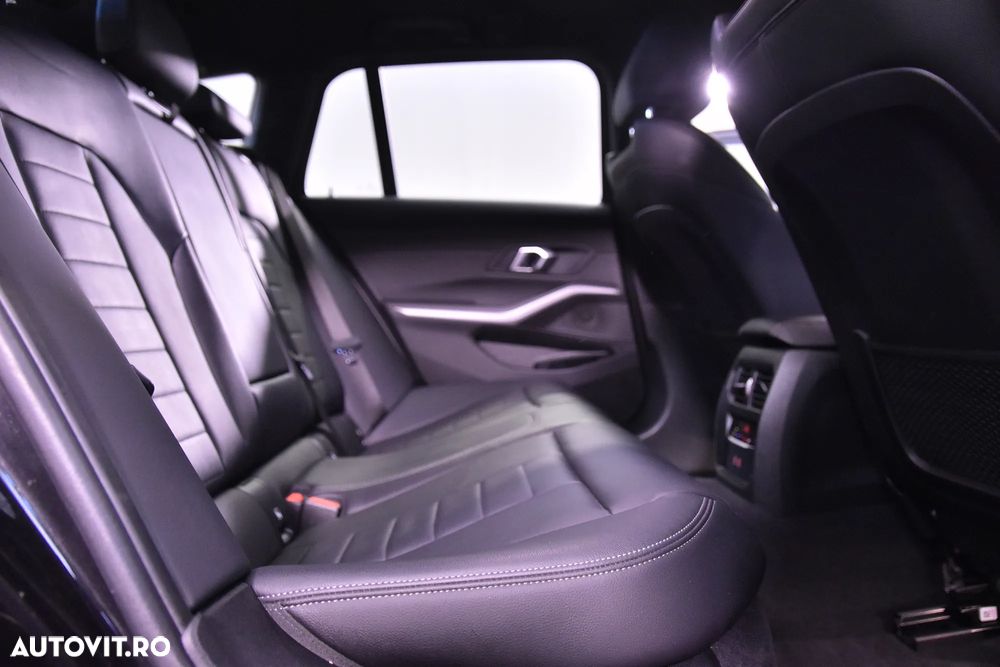 BMW Seria 3 318d AT MHEV - 12