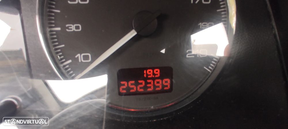 Peugeot 307 SW 1.6 HDi Black & Silver - 9