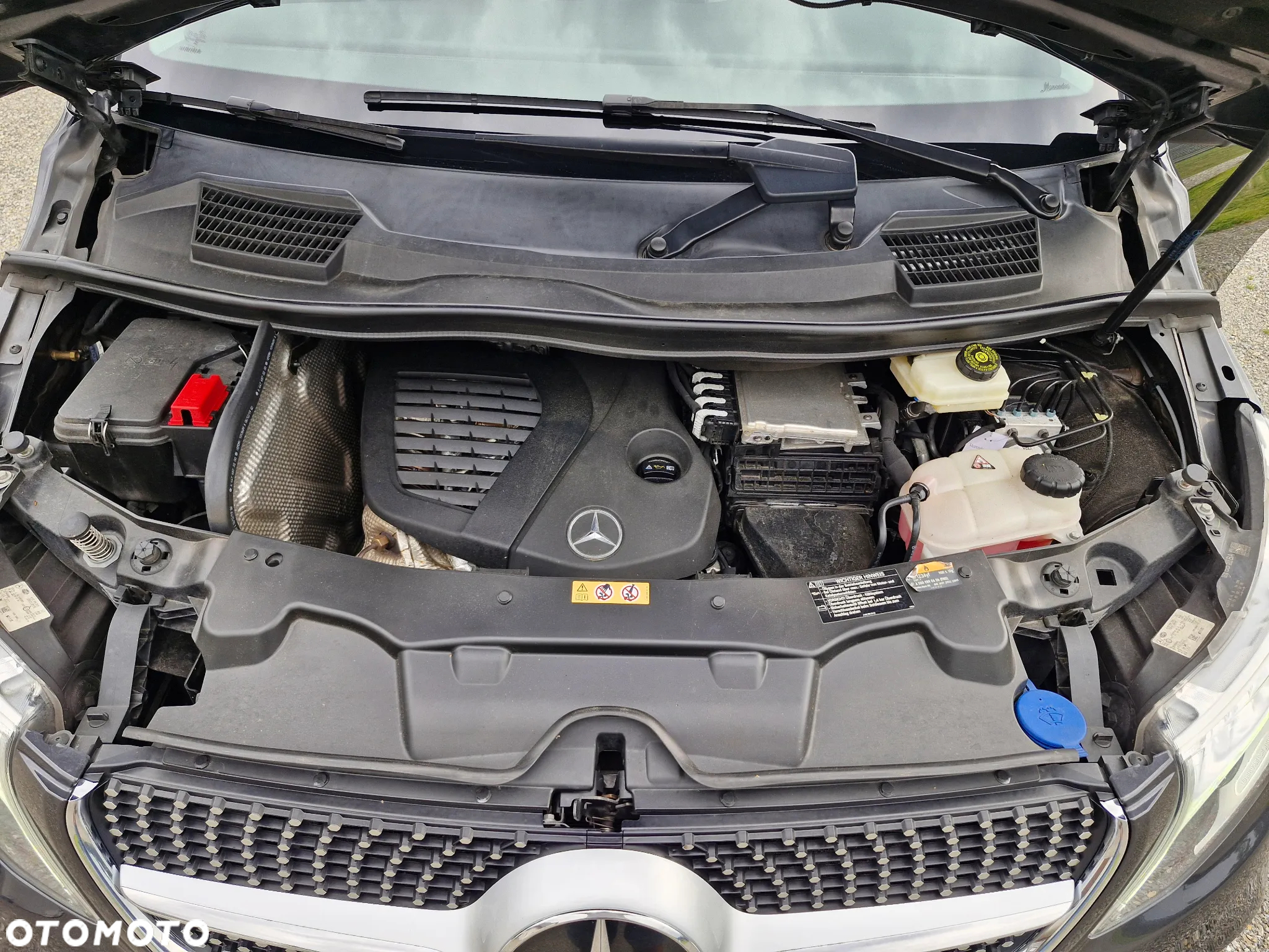 Mercedes-Benz Klasa V 300 d lang 4Matic 9G-TRONIC Avantgarde Edition - 35