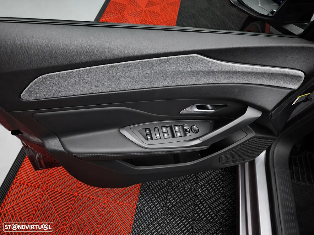 Peugeot 308 1.2 Hybrid Allure e-DCS6 - 9
