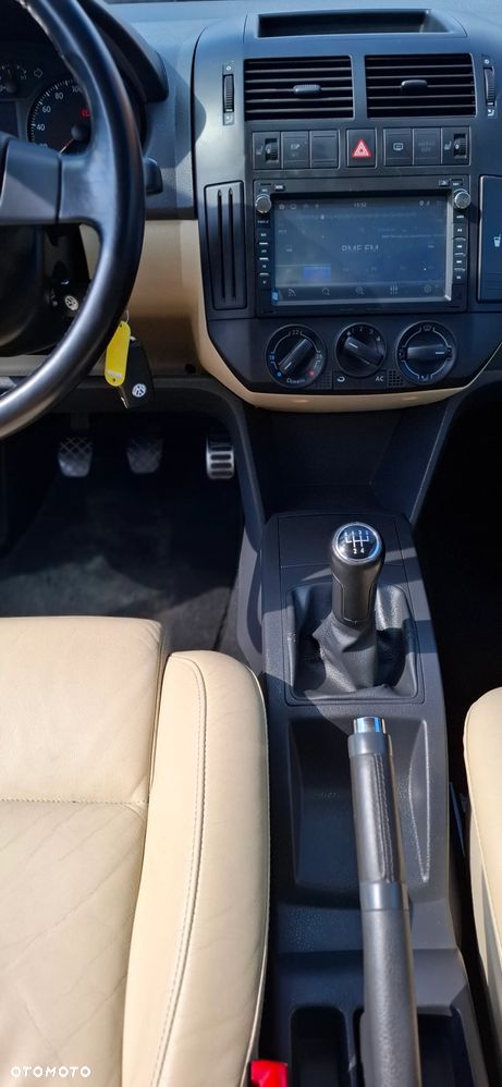 Volkswagen Polo 1.6 Sportline - 21