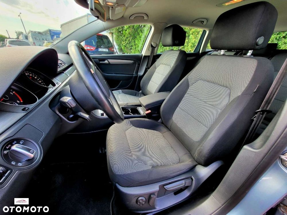 Volkswagen Passat - 5
