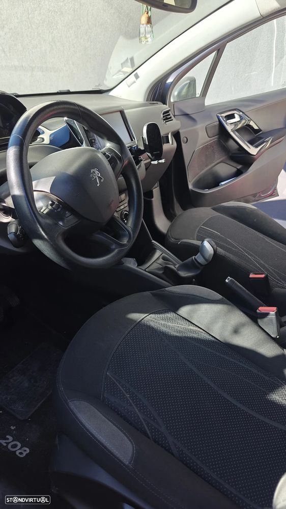 Peugeot 208 1.4 HDi - 9