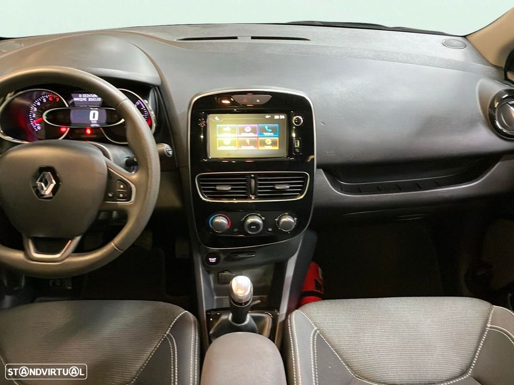 Renault Clio - 12
