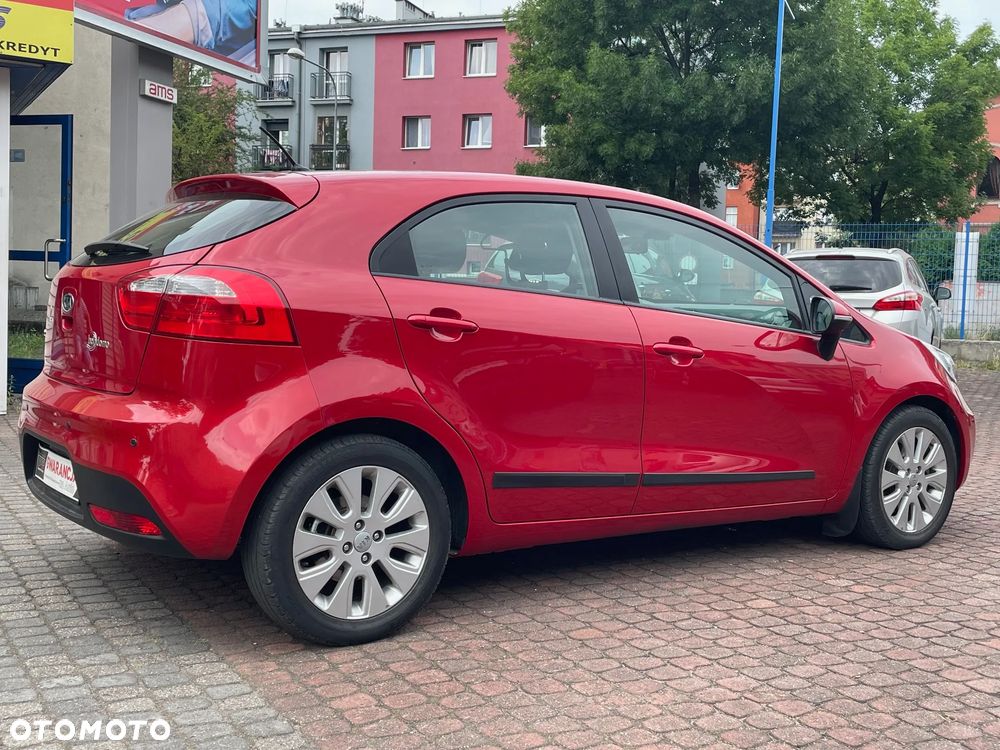 Kia Rio 1.2 Attract - 5